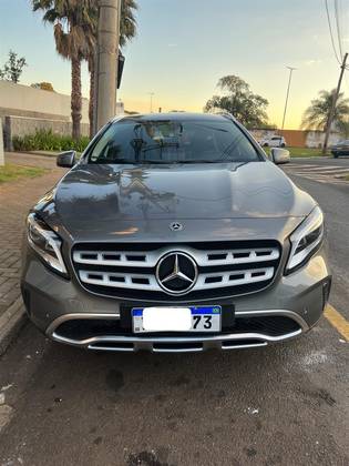MERCEDES-BENZ GLA 200 1.6 CGI FLEX ADVANCE 7G-DCT MERCEDES-BENZ GLA 200 1.6 CGI FLEX ADVANCE 7G-DCT